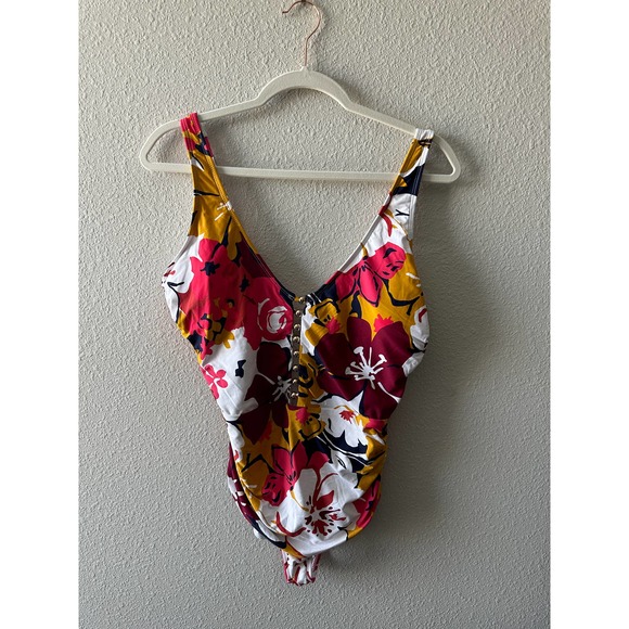 Anne Cole Signature Wallflower Plunge One-Piece - Picture 6 of 15